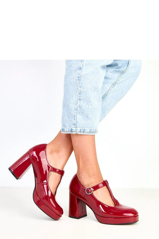 Heeled low shoes model 218174 Solea