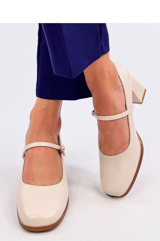  Block heel pumps model 200653 Inello 