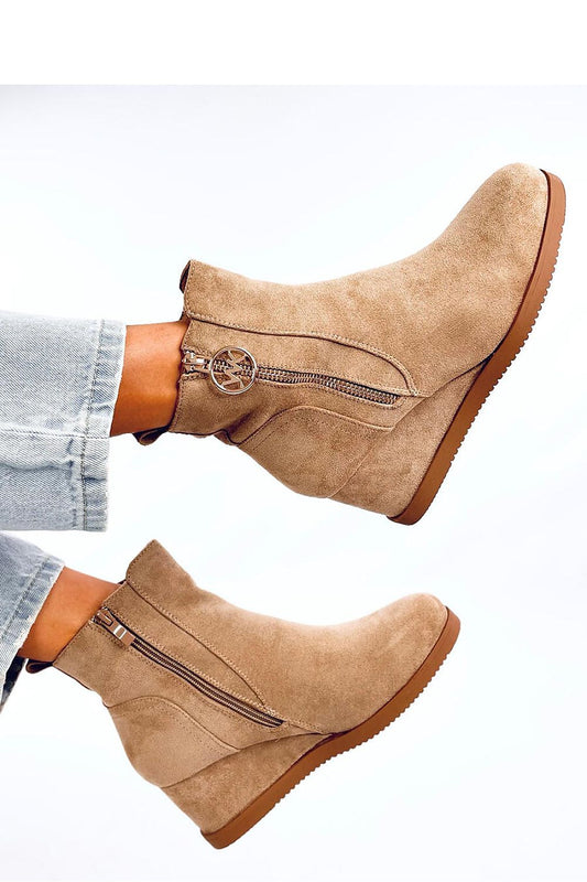  Buskin boots model 201391 Inello 