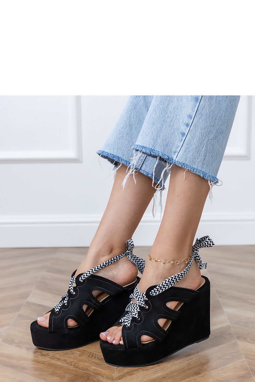  Strappy sandals model 214638 PRIMO 