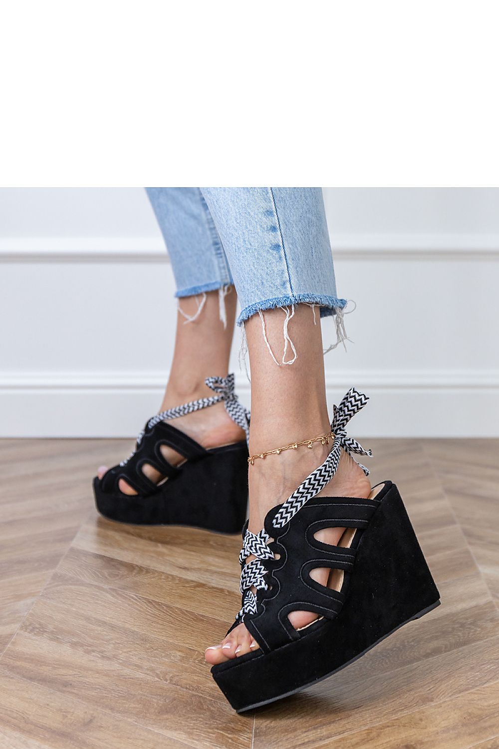  Strappy sandals model 214638 PRIMO 