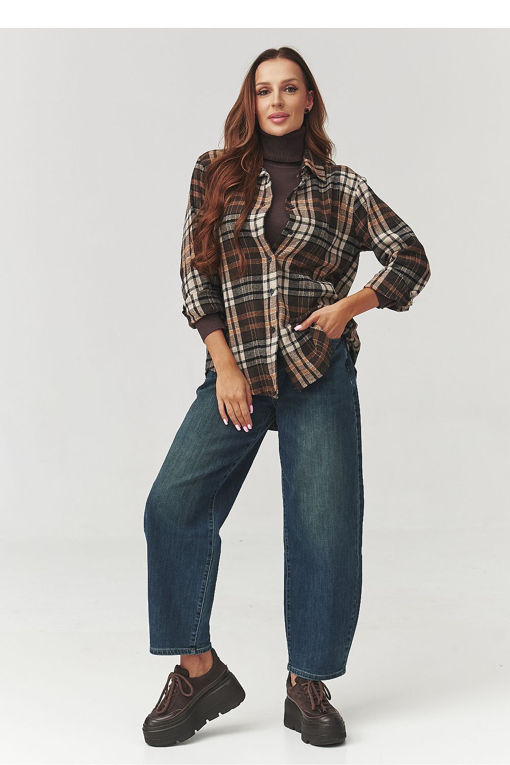  Long sleeve shirt model 219733 Makadamia 
