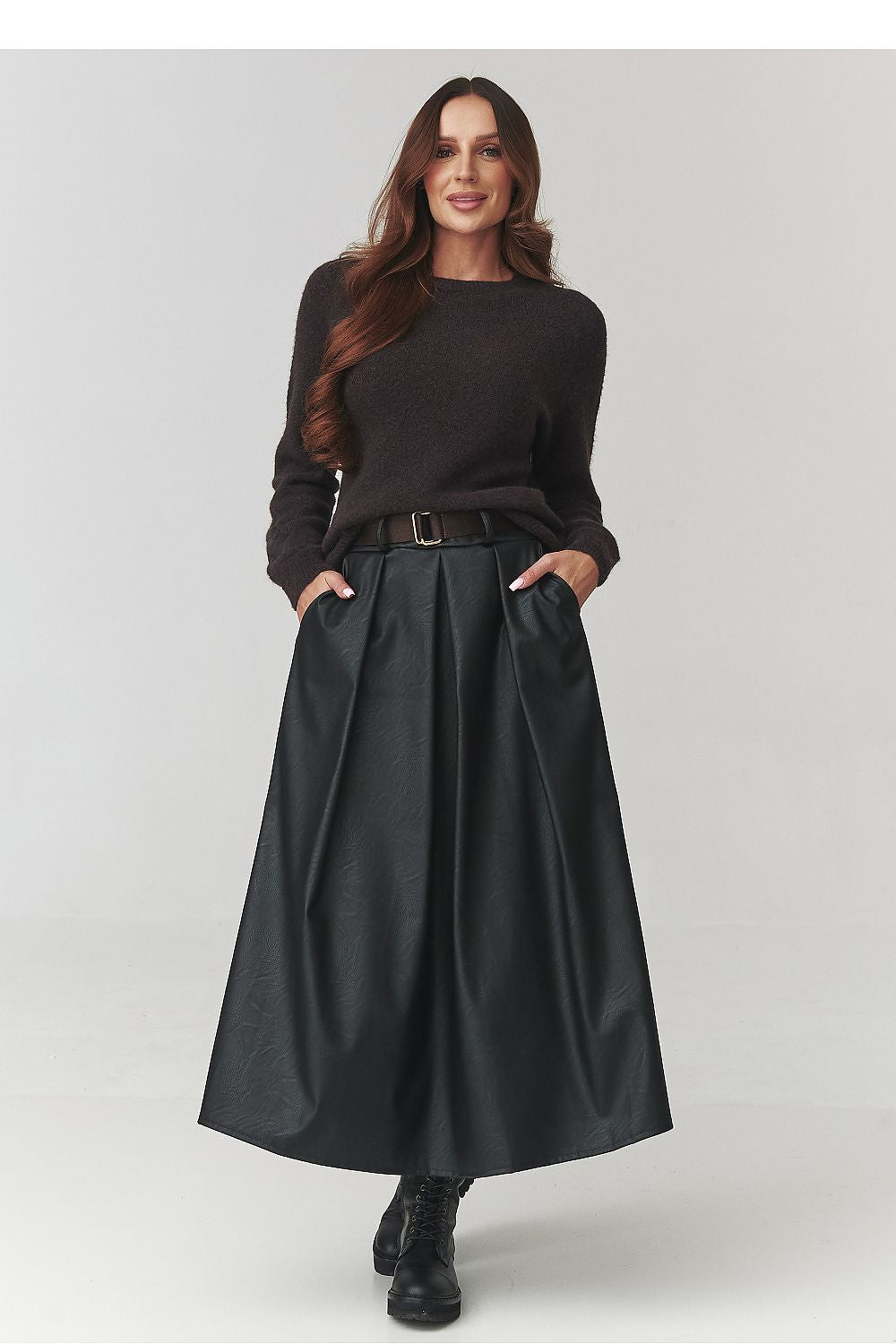  Skirt model 220783 Makadamia 