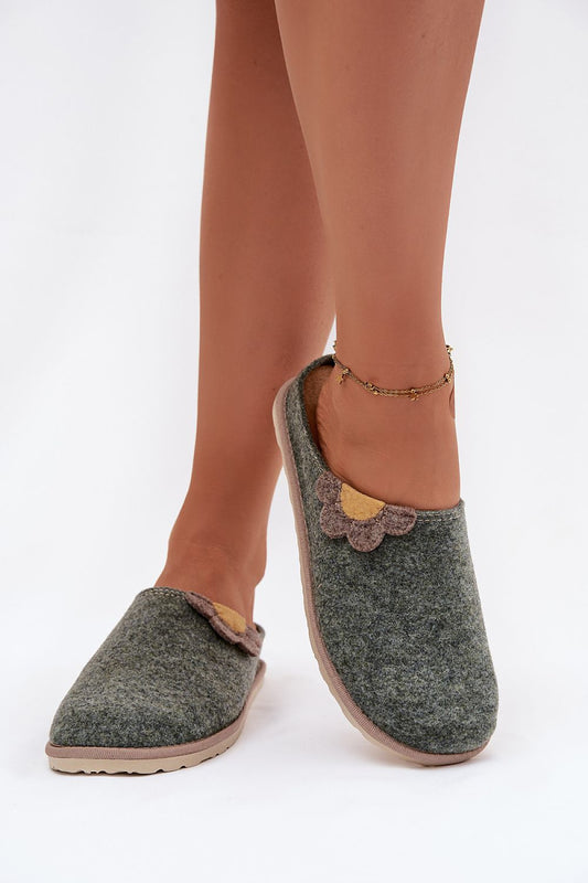  Slippers model 222278 Step in style 