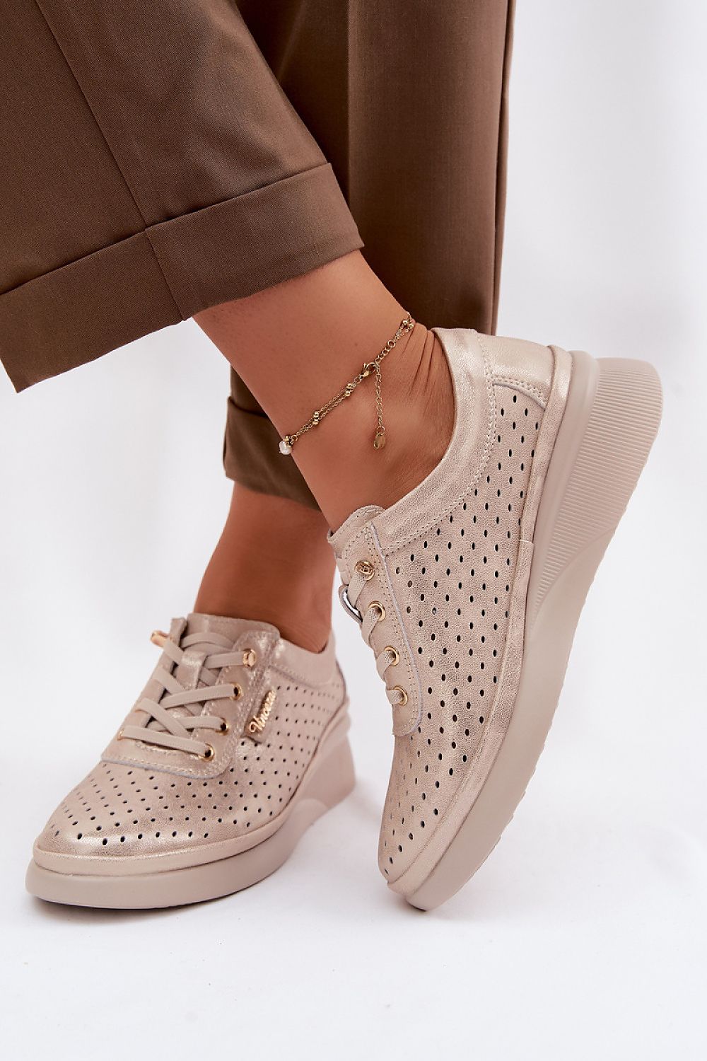  Platform shoes model 226324 Step in style 
