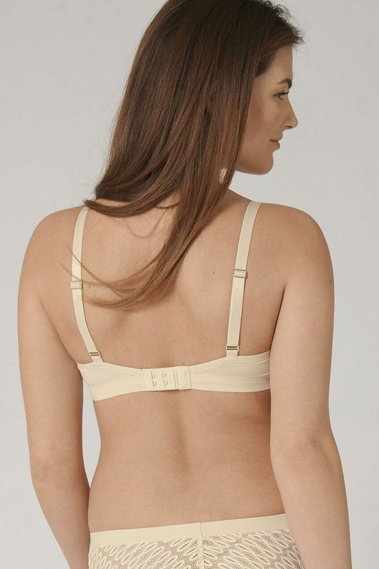  Brazilian style panties model 229412 Triumph 