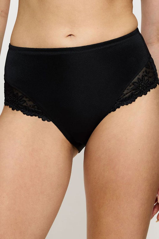  Panties model 230017 Triumph 