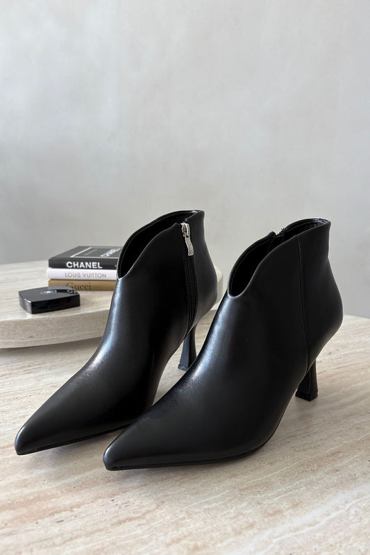 Heel boots model 230930 Step in style 