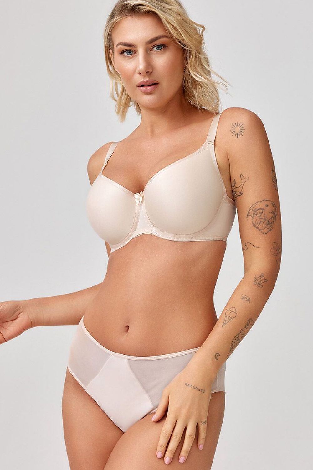  Padded bra model 232618 Azal 
