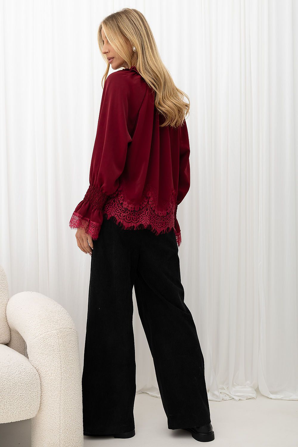  Blouse model 232757 Italy Moda 