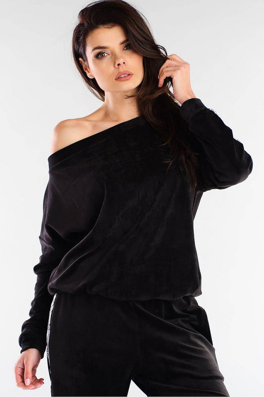  Sweatshirt model 154809 awama 